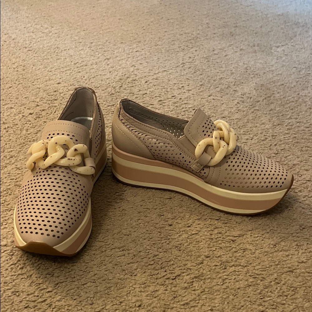 Dolce Vita platform sneakers